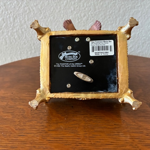 Vintage 1986 Phantom of the Opera Monkey Music Box With Box - Picture 6 of 7
